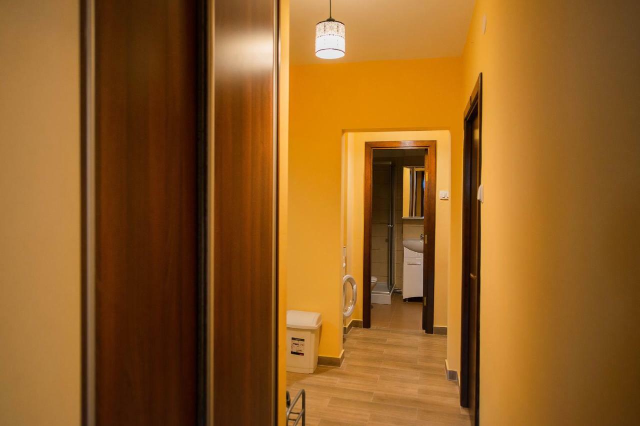 Luna Apartment Braşov Exterior foto